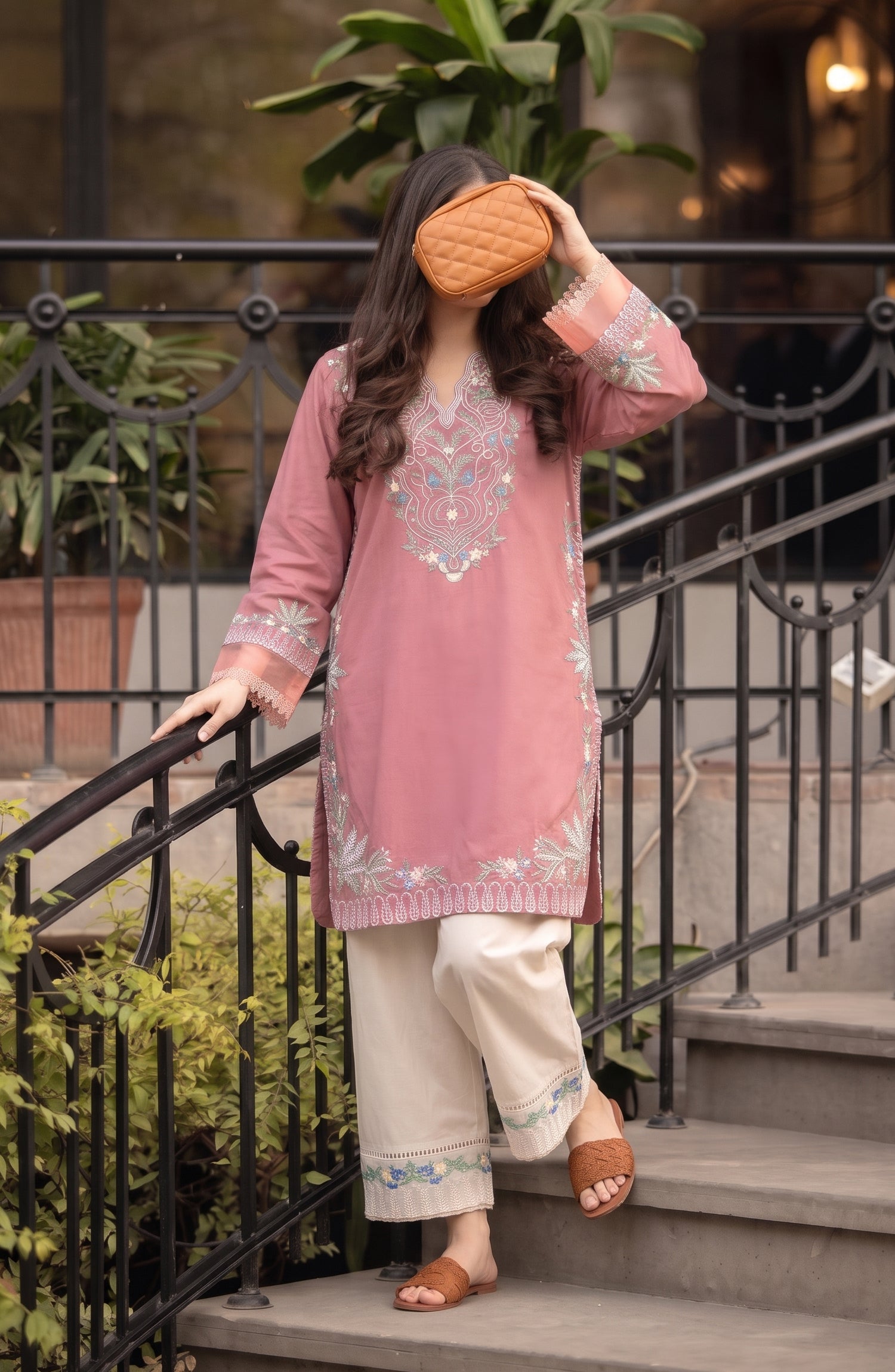 Adaa-e-Khaas by Amna Khadija Embroidered Cotton Stitched 2 Piece Co-ords Set - AKAK-01 - AM26KAK - Pink - Casual Collection