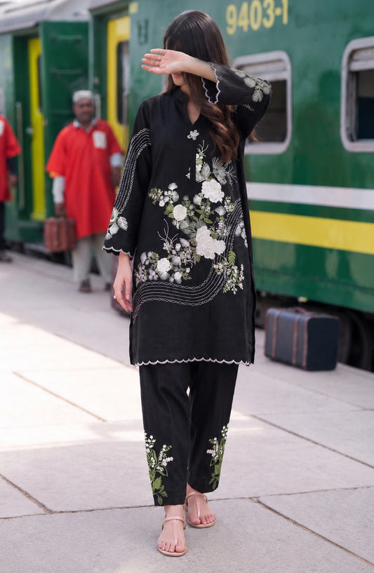 Amna Khadija Embroidered Khaddar Stitched 2 Piece Co-ord Sets - AKPF-01 - AM26AKPF - Black - Winter Collection