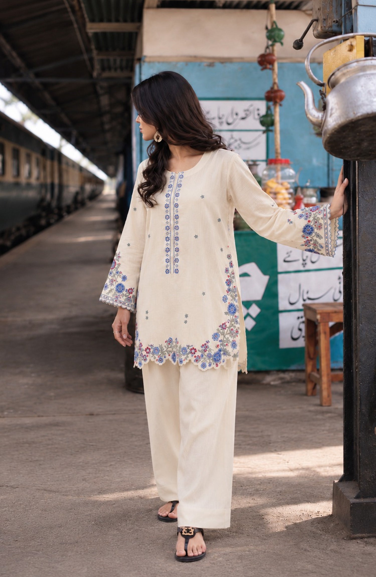 Amna Khadija Embroidered Khaddar Stitched 2 Piece Co-ord Sets - AKPF-07 - AM26AKPF - Off White - Winter Collection