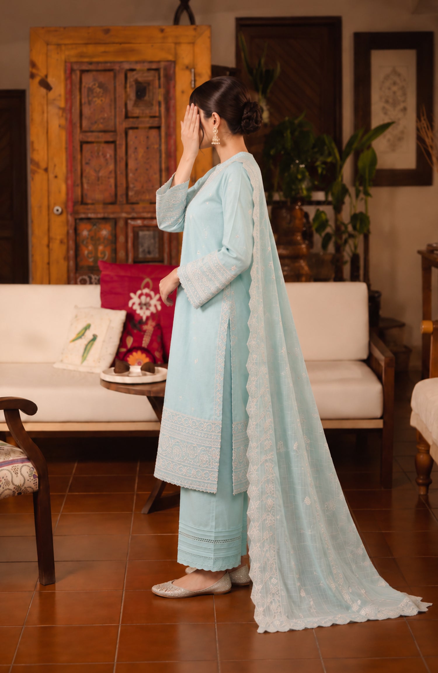 Amna Khadija Noor-e-Nawab Lucknowi Embroidered Cotton Stitched 3 Piece Suit - AKNNL-05 - AM26LKH - Sky Blue - Winter Collection