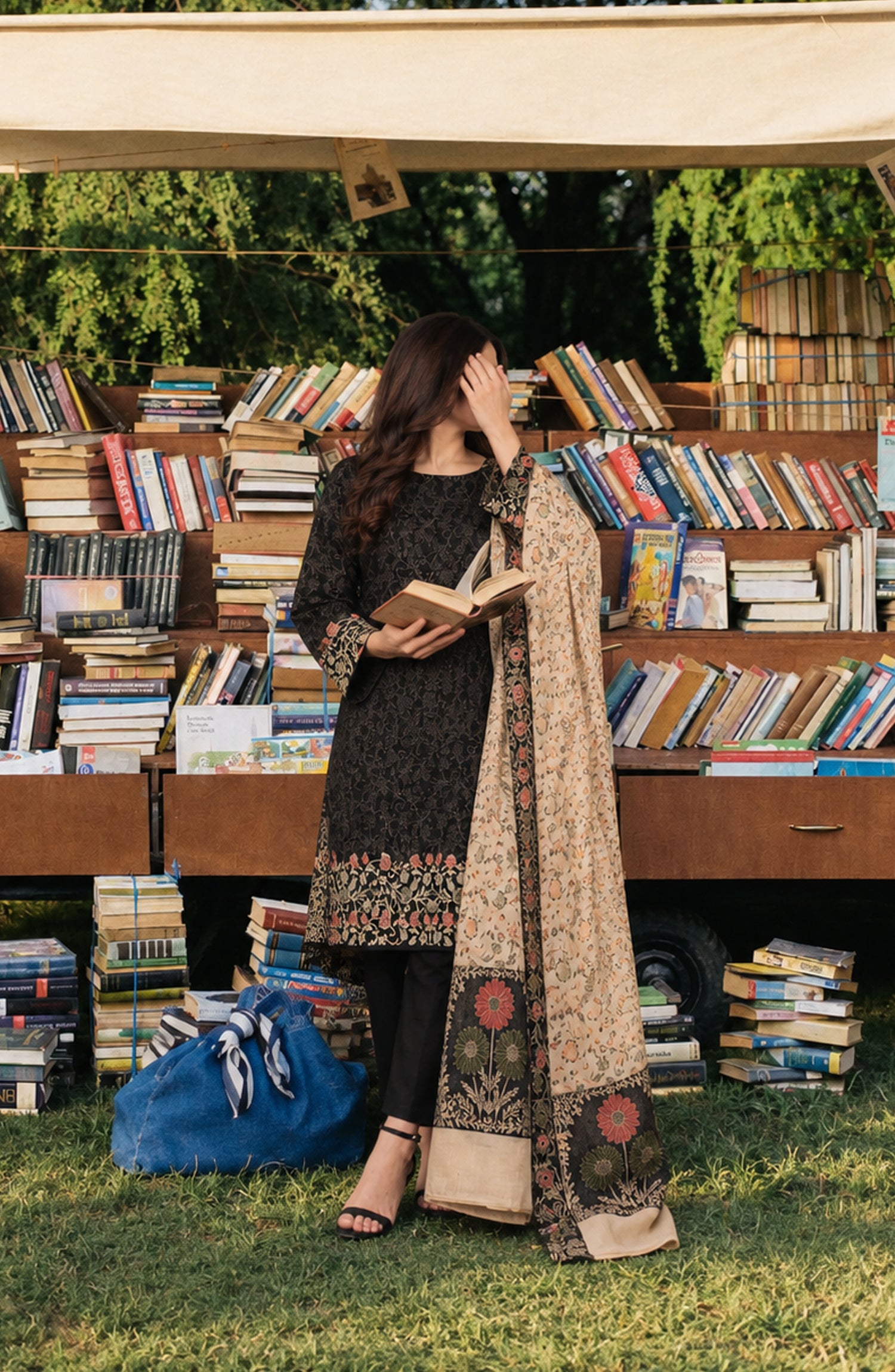 Aveline by Amna Khadija Printed Supreme Wool Unstitched 3 Piece Suit - AKAW-11 - AM26TRV - Black - Winter Collection