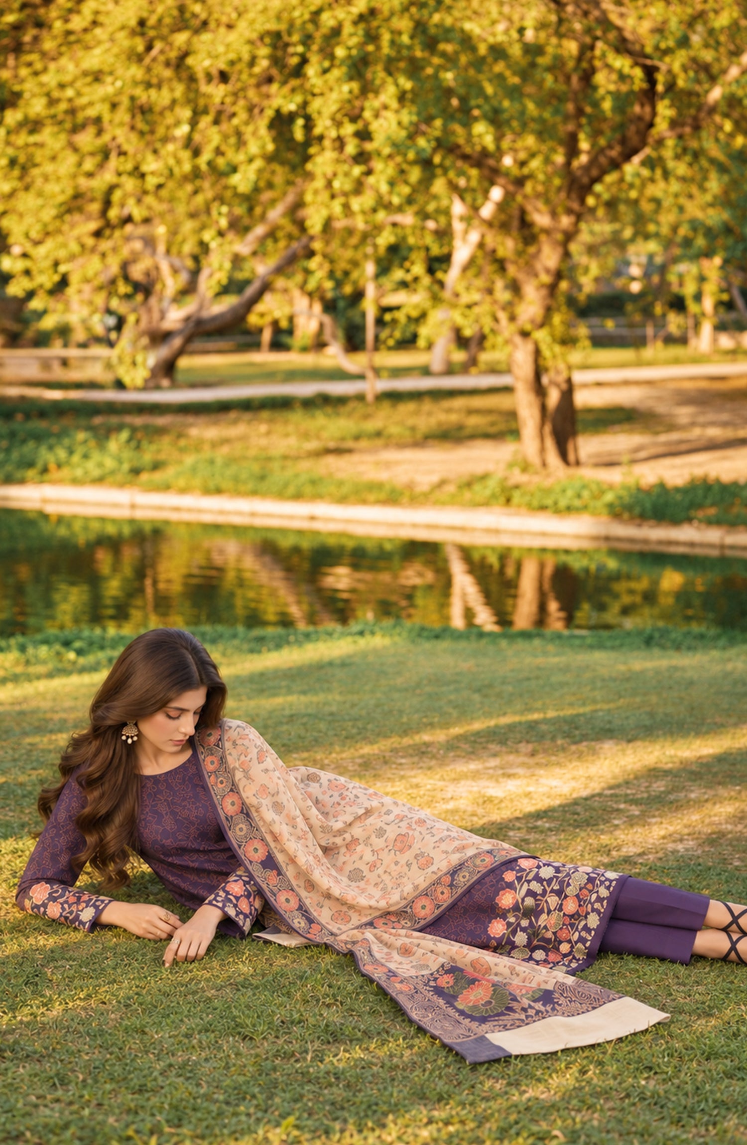 Aveline by Amna Khadija Printed Supreme Wool Unstitched 3 Piece Suit - AKAW-14 - AM26TRV - Purple - Winter Collection