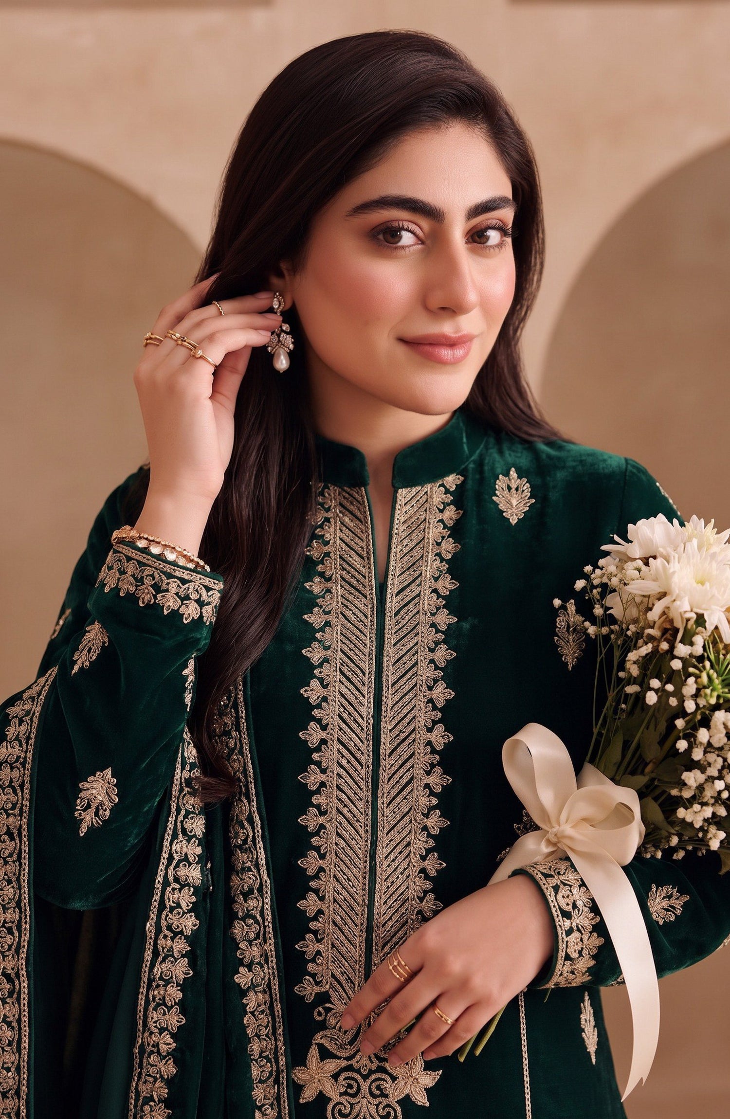 Chanchal by Amna Khadija Embroidered Velvet Unstitched 3 Piece Suit - D-01 - AM26CNL - Green - Winter Collection