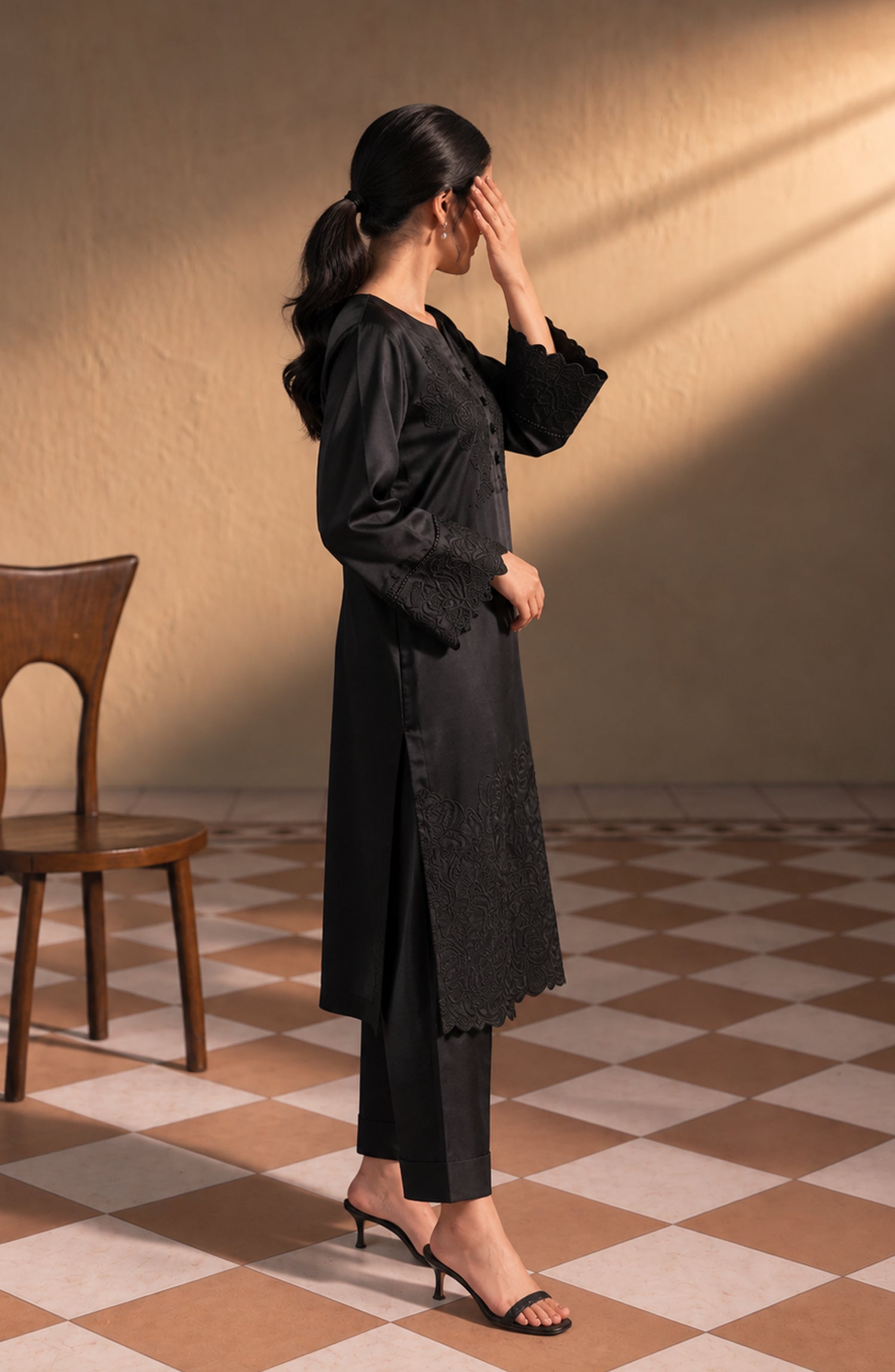 Jannah Noe by Amna Khadija Embroidered Silk Stitched 2 Piece Co-ord Set - JNLS-27 - AM26OEN - Black - Summer Collection