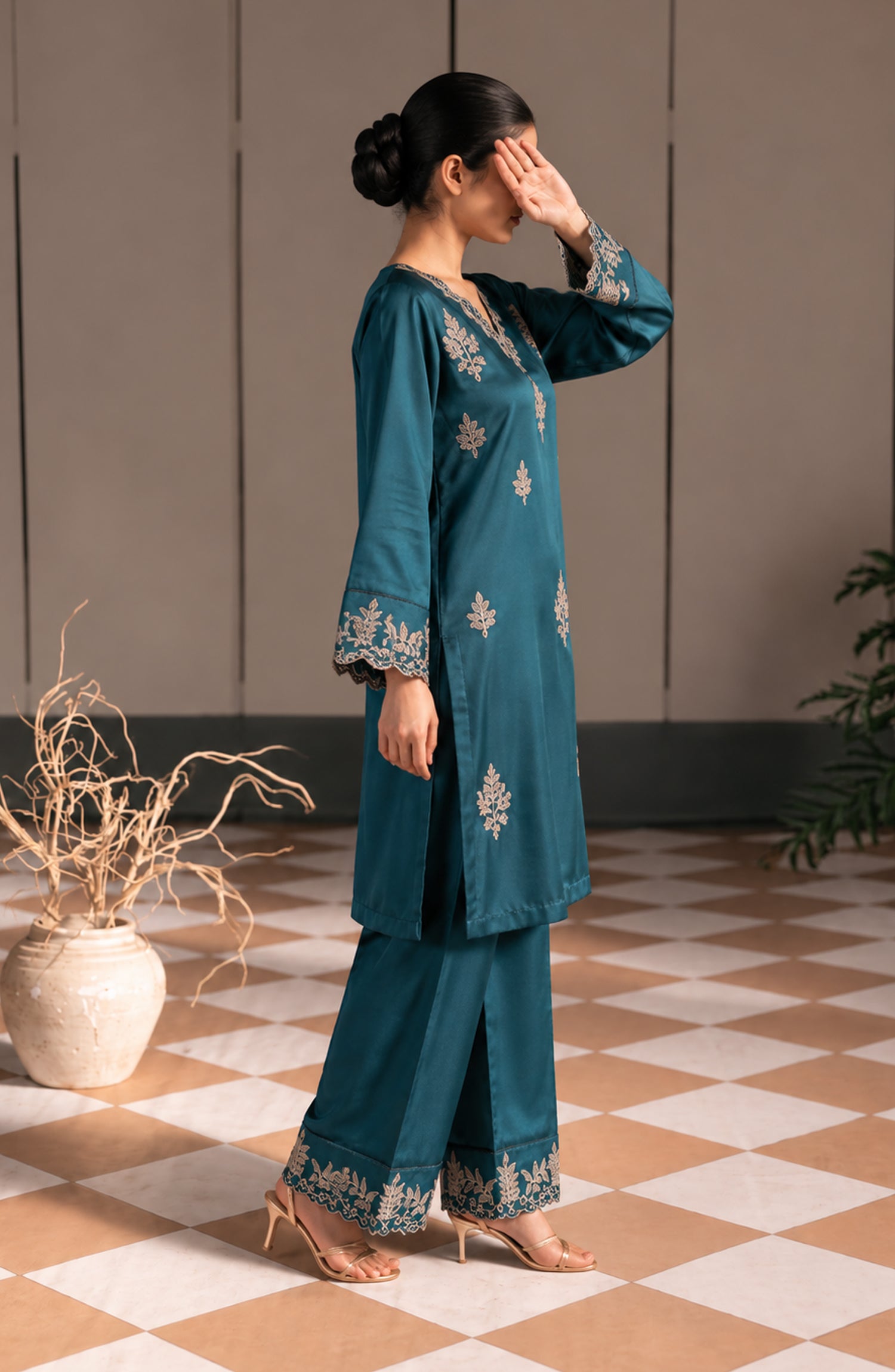 Jannah Noe by Amna Khadija Embroidered Silk Stitched 2 Piece Co-ord Set - JNLS-29 - AM26OEN - Teal - Summer Collection