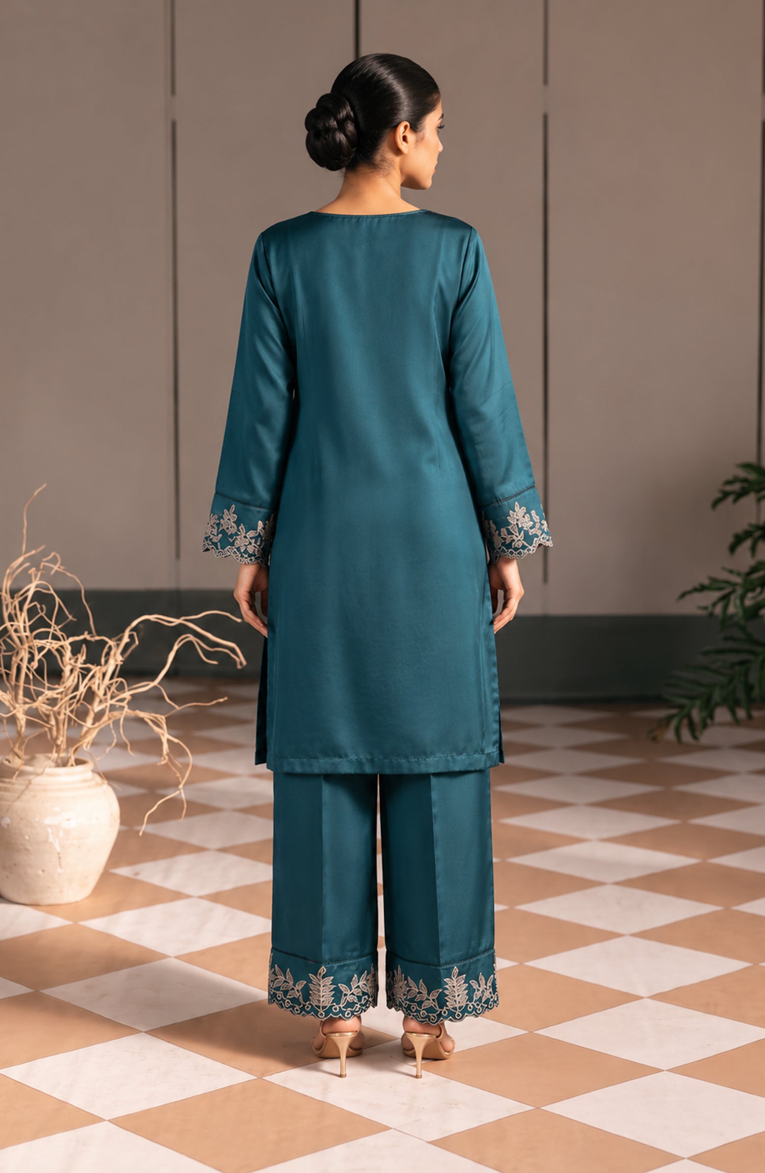 Jannah Noe by Amna Khadija Embroidered Silk Stitched 2 Piece Co-ord Set - JNLS-29 - AM26OEN - Teal - Summer Collection