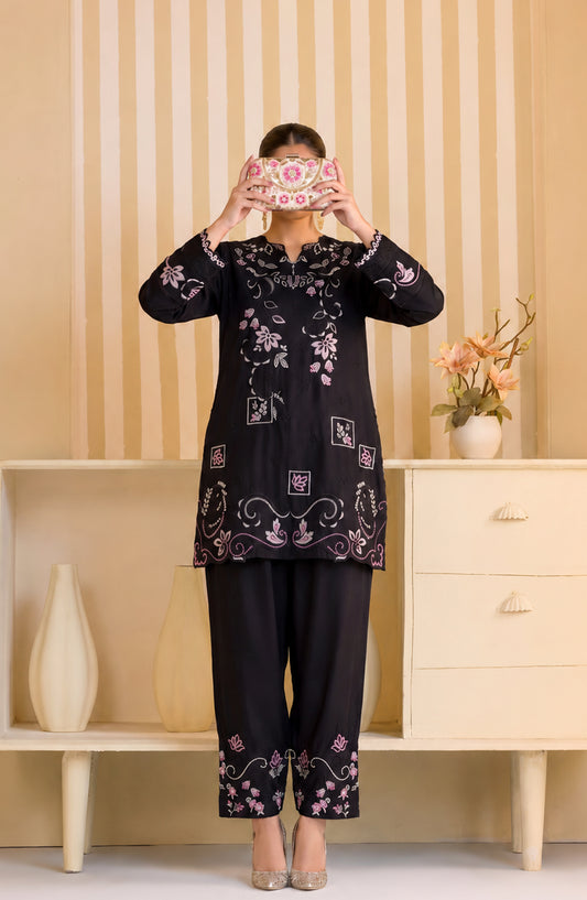Mulaqaat by Amna Khadija Embroidered Cotton Stitched 2 Piece Co-ord Set - AKMEC-25 - AM26QTL - Black - Casual Collection