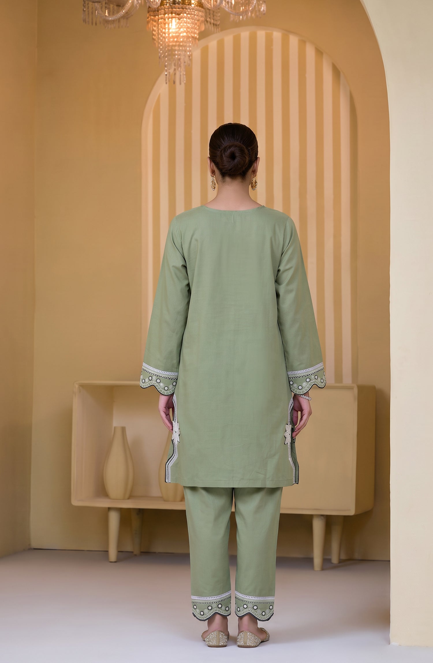 Mulaqaat by Amna Khadija Embroidered Cotton Stitched 2 Co-ord Set - AKMEC-20 - AM26QTL - Green - Casual Collection