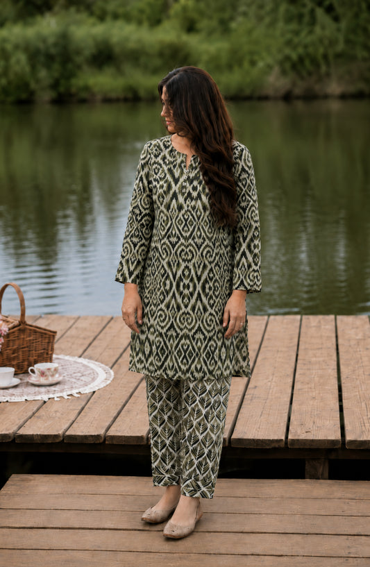 Parchhai by Amna Khadija Printed Cotton Stitched 2 Piece Co-ord Set - AKP-02M - AM26PRCH - Green - Summer Collection