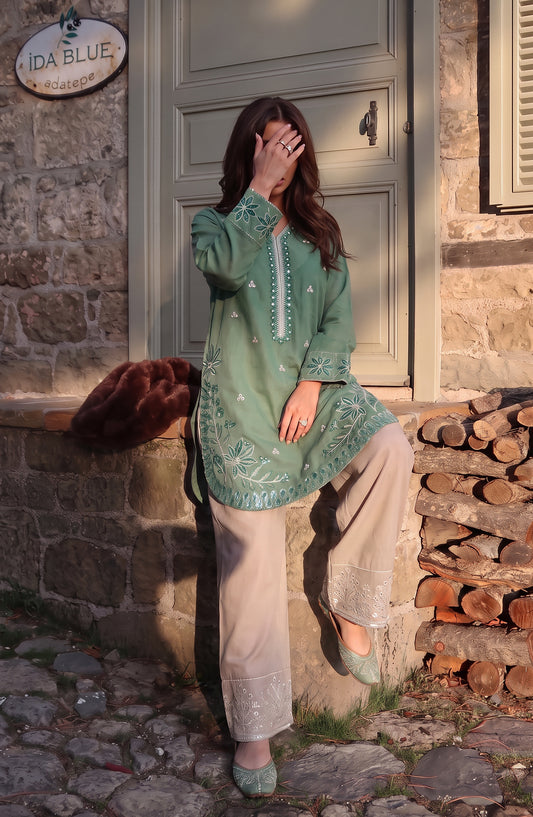 Rang e Mirha by Amna Khadija Embroidered Cotton Lawn Stitched 2 Piece Suit - AKRM-04 - AM26RGMR - Green - Summer Collection