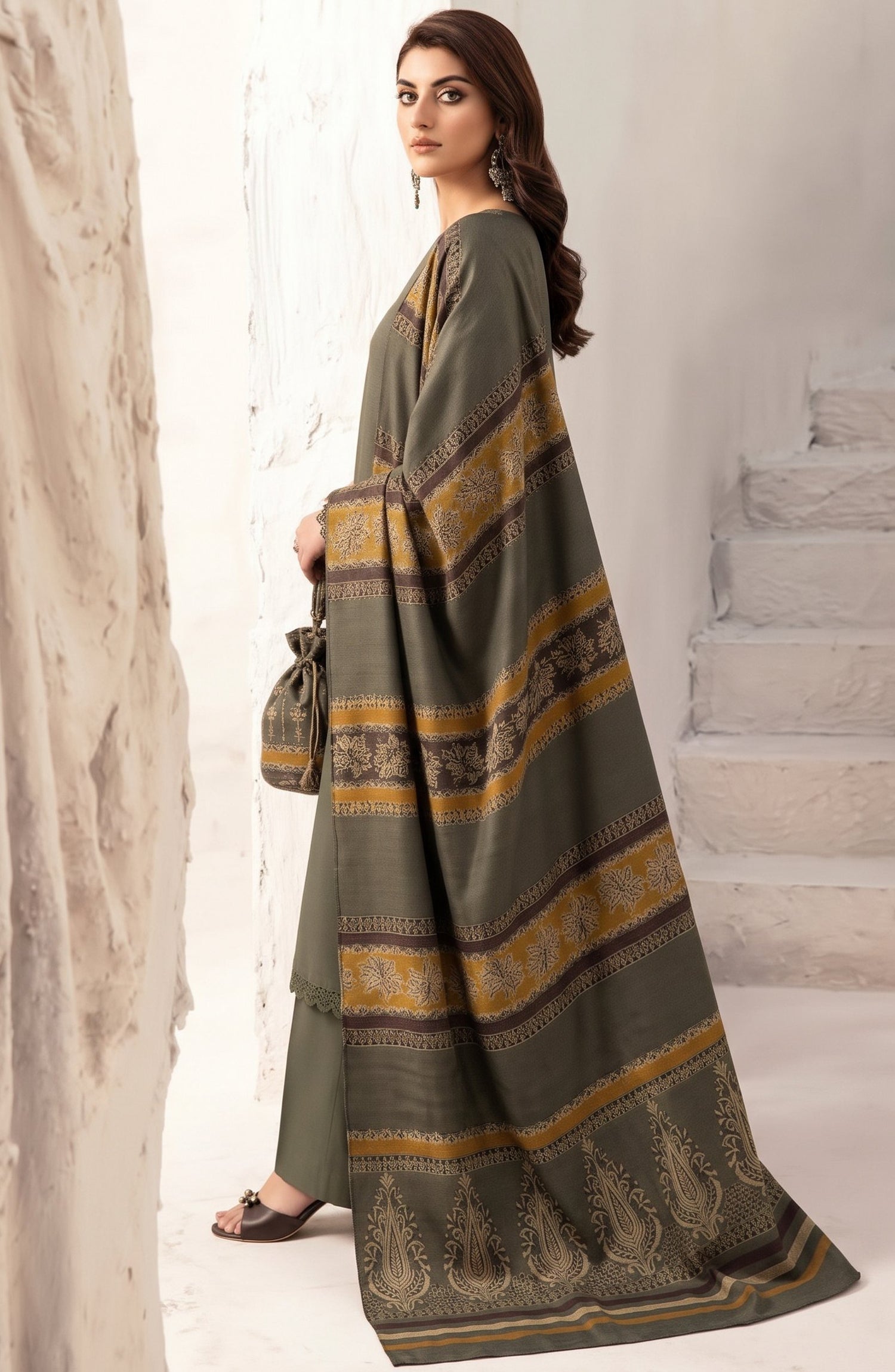Resham by Amna Khadija Dhanak Unstitched 3 Piece Suit - D-05 - AM26REM - Green - Winter Collection