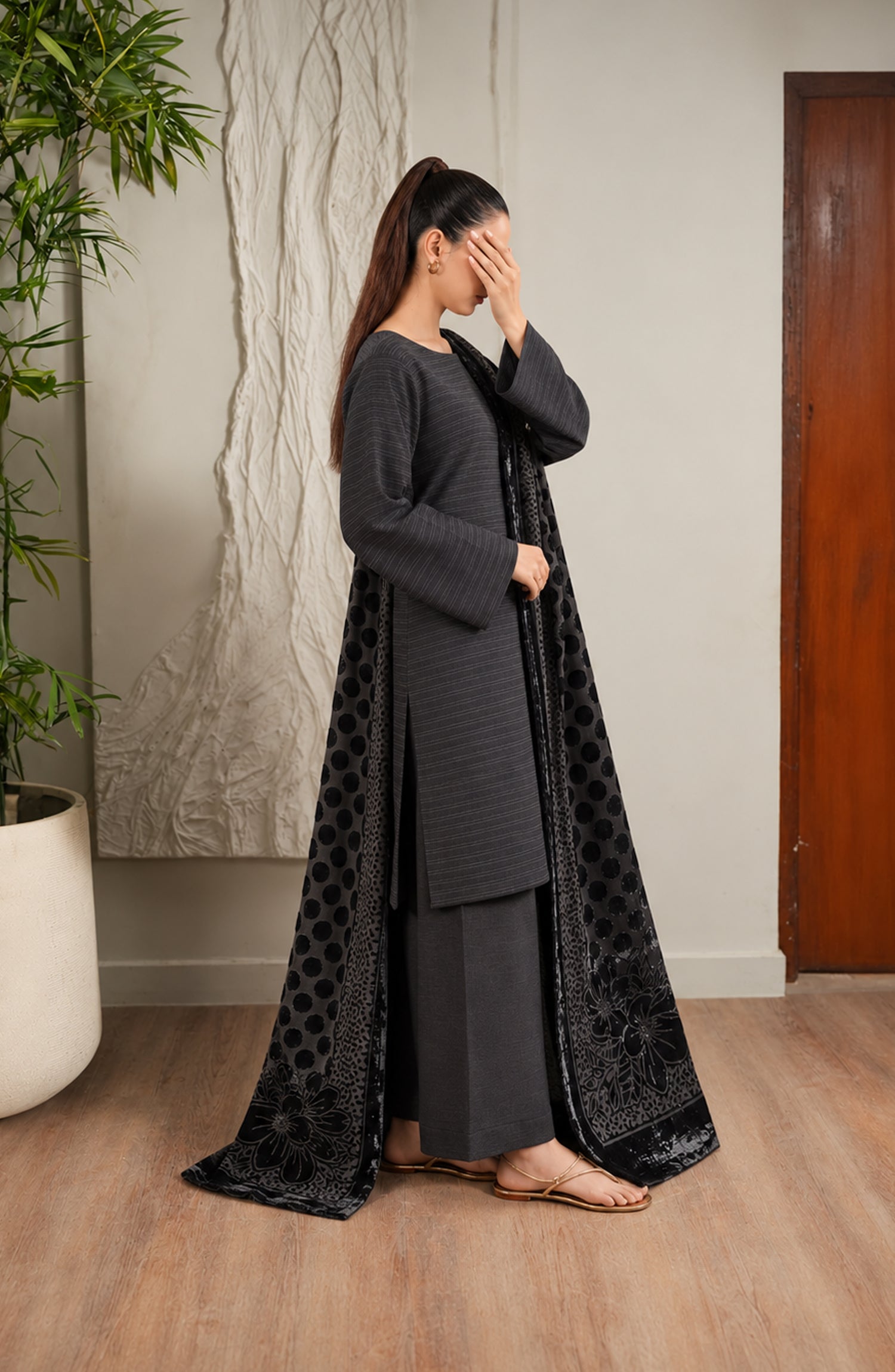 Velluto Milano by Amna Khadija Moonlight Unstitched 3 Piece Suit - AKVM-23 - AM26MON - Black - Winter Collection