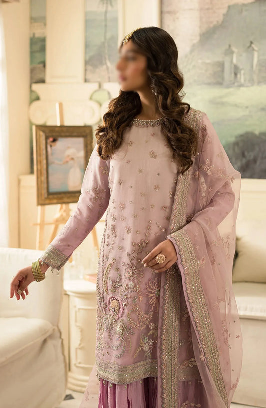 Suave Luxury Formals 2024 By Emaan Adeel - BELLA