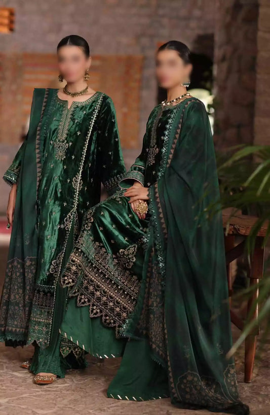 Noor Suzaanikari Winter Shawl Collection By Saadia Asad - D-11 GUREZ