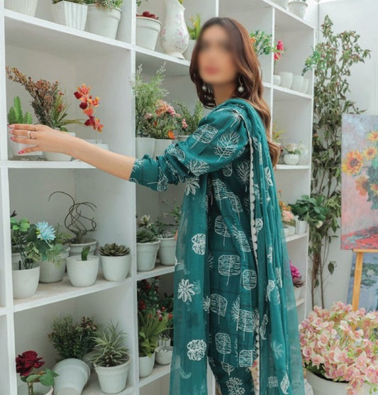 D 04 Maya" by Hum dum  Embroidered Lawn Digital Print Collection
