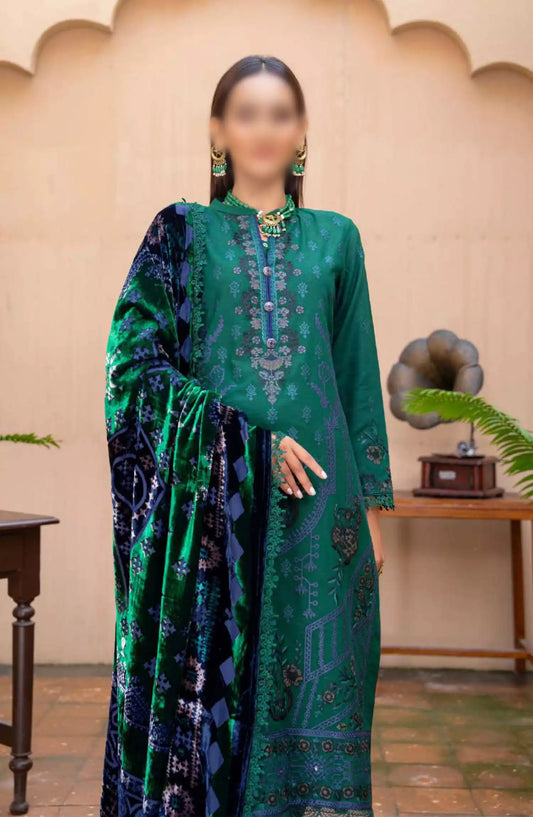 Queen Winter Palachi Shawl Embroidered Collection - Design 07