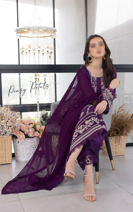 ES 028 Pansy Petals Azure Ensembles 3pcs - Catalogue