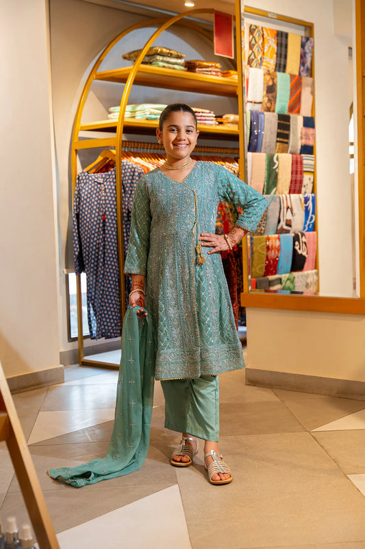 Mehendi Marvels Gurya Pret Wear By Amna Khadija - M 03 BD RDM STITCH