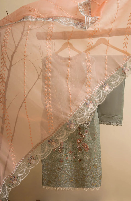 Amna Khadija Mahlaka Festive Formal Collection 2024 - M 23 D4 stitch