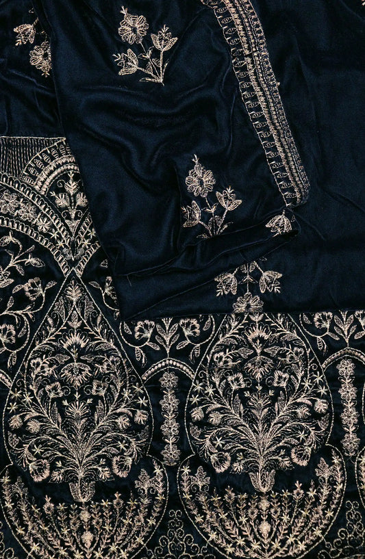 Royal Vibes Embroidered Velvet Shawl Collection by Alkarim - VS 5120 A