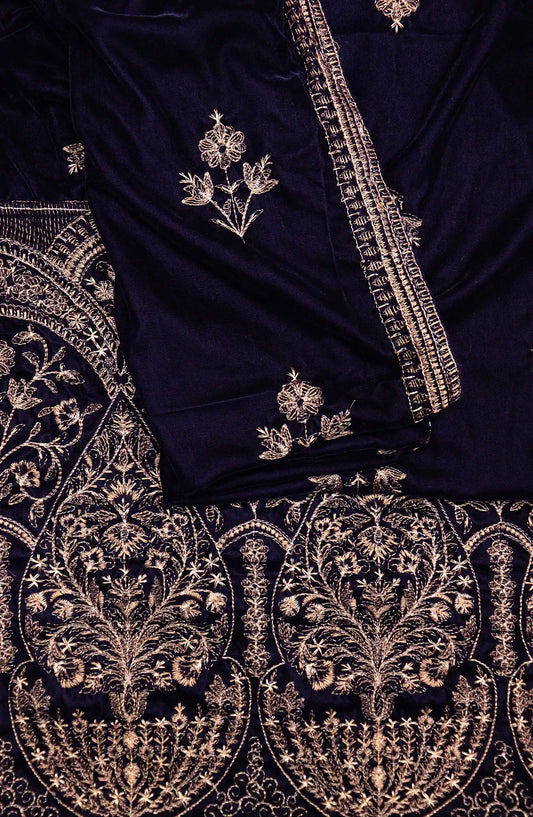 Royal Vibes Embroidered Velvet Shawl Collection by Alkarim - VS 5120 G