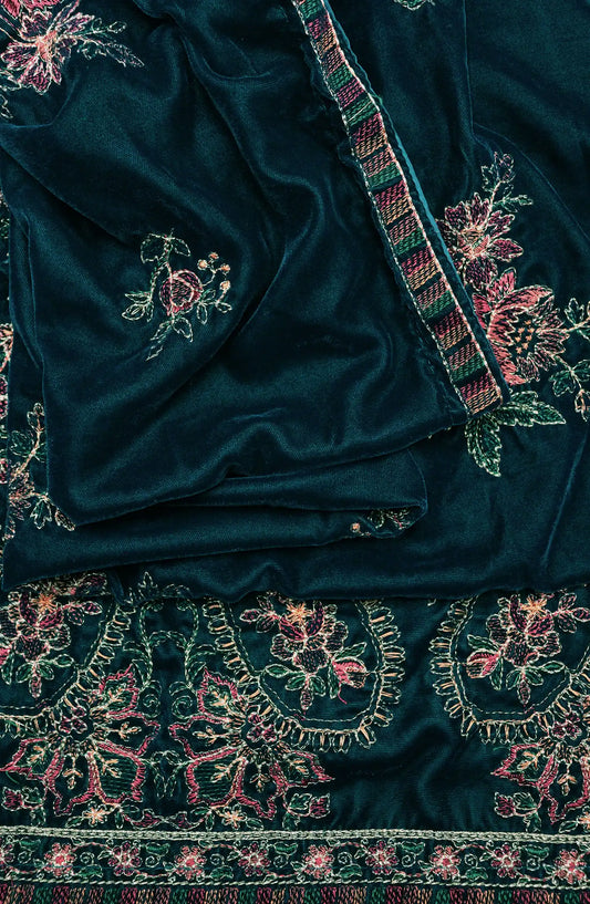Royal Vibes Embroidered Velvet Shawl Collection by Alkarim - VS 5121 C