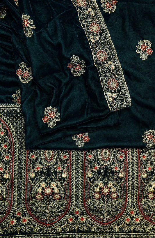 Royal Vibes Embroidered Velvet Shawl Collection by Alkarim - VS 5122 A