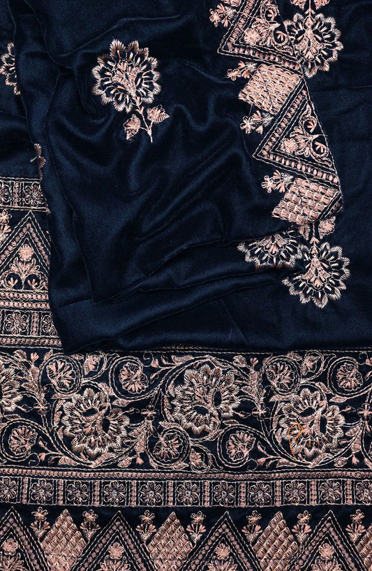 Royal Vibes Embroidered Velvet Shawl Collection by Alkarim - VS 5133 H