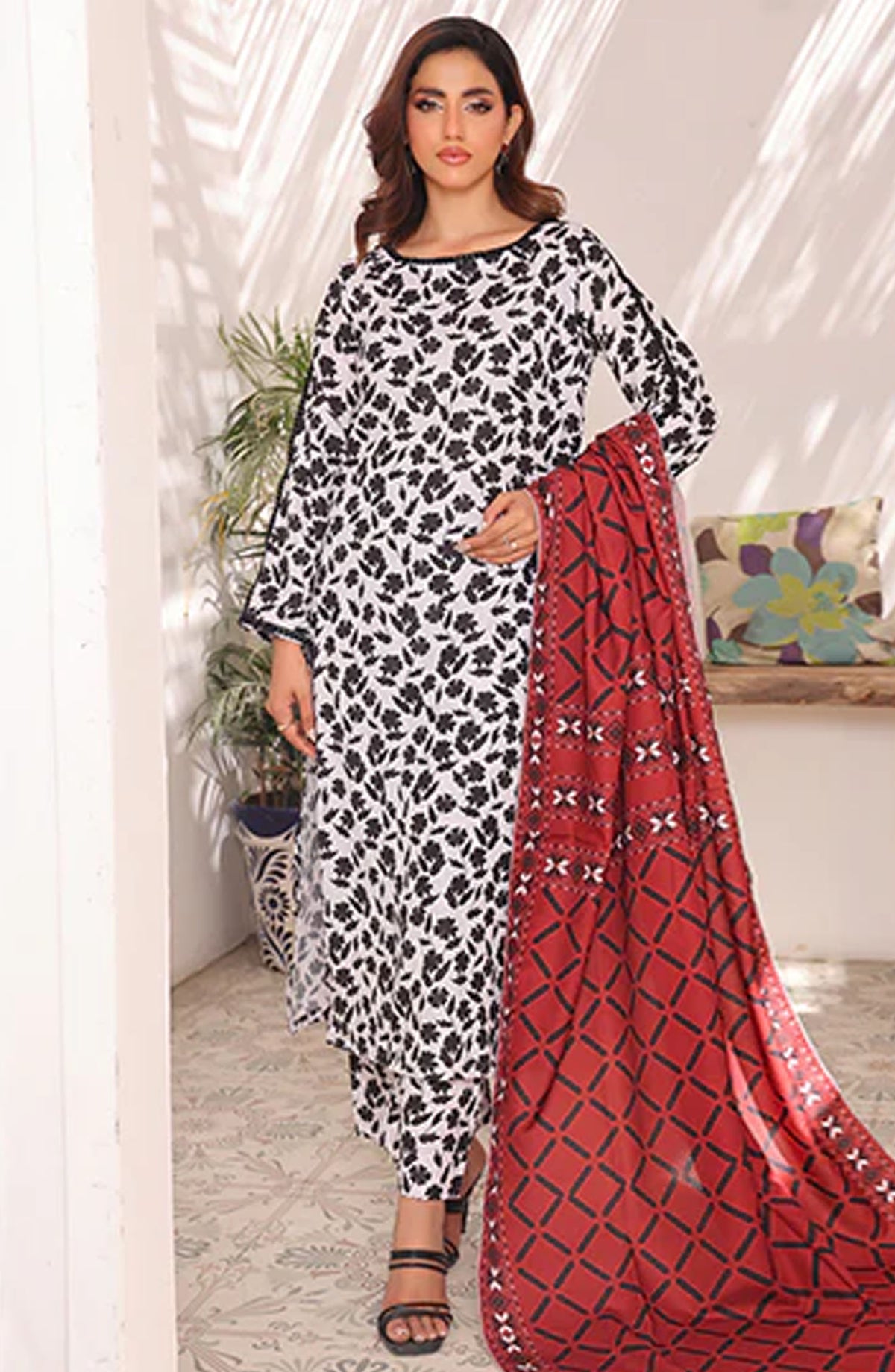 Bloom by Nazmina Printed Lawn Stitched 3 Piece Suit - Botaniq Grace (LD-32) - NZM25BLV2 - White - Summer Collection