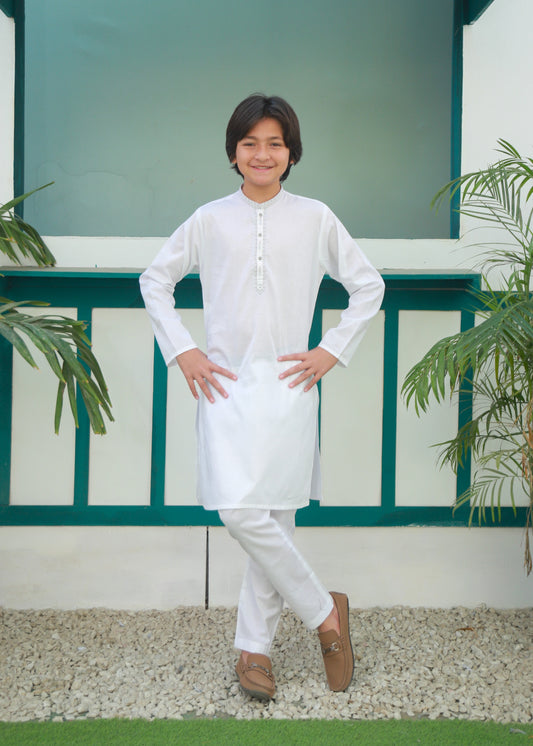 White Kurta Trouser AH 052