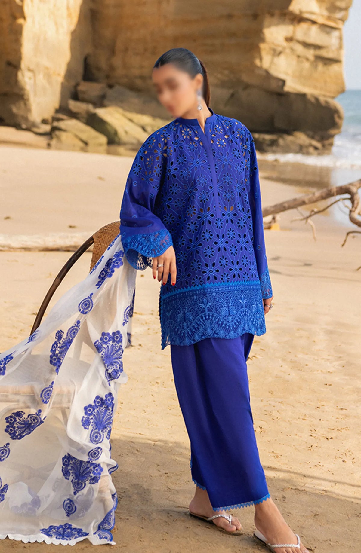 Zainab Chottani Chikankari Luxury Unstitched Collection 2024 - 7 A Motia