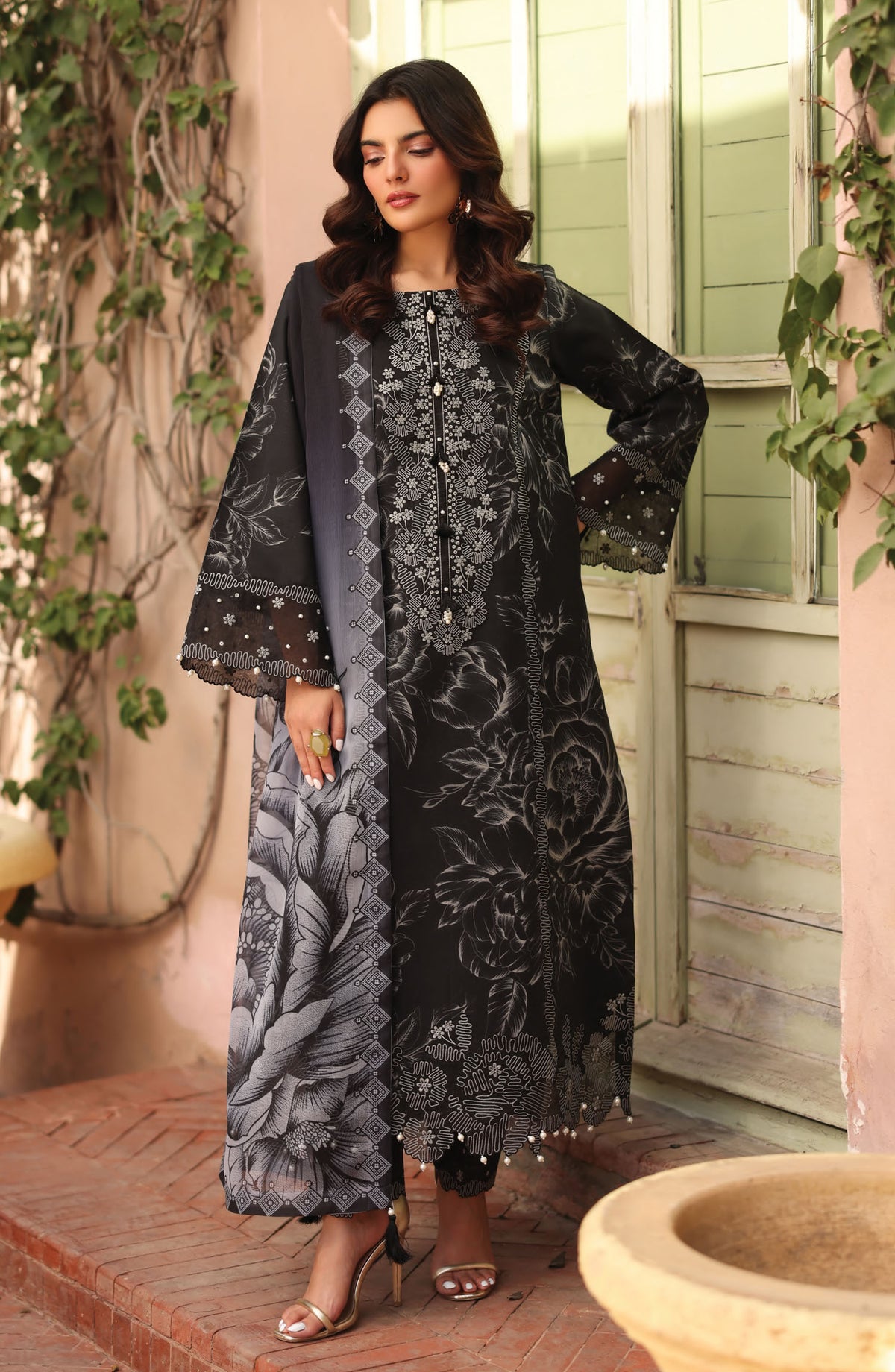 Alizeh Embroidered Lawn Unstitched 3 Piece Suit - ALZ25ELP - AF-EPL-7037-AZLIN - Black - Eid Collection