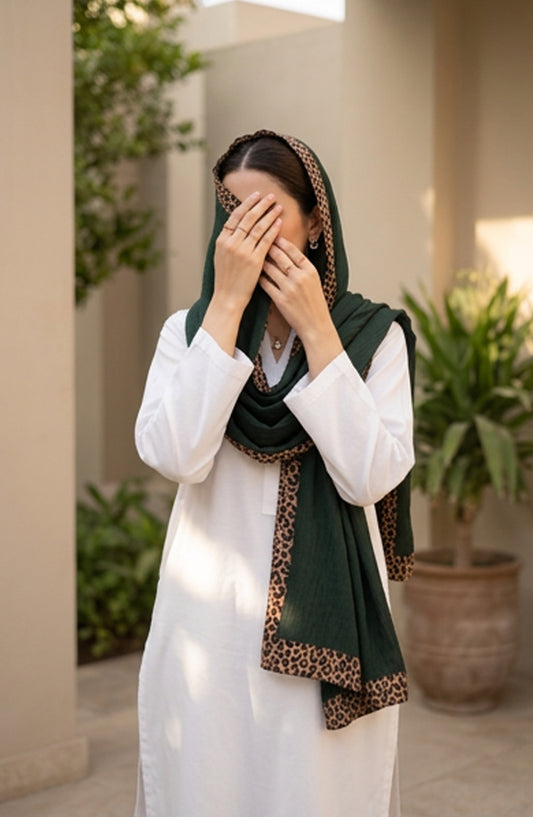 Amna Khadija Cheetah-Print Chiffon Stole - AKW-11 - AM26STL - Green - Winter Collection