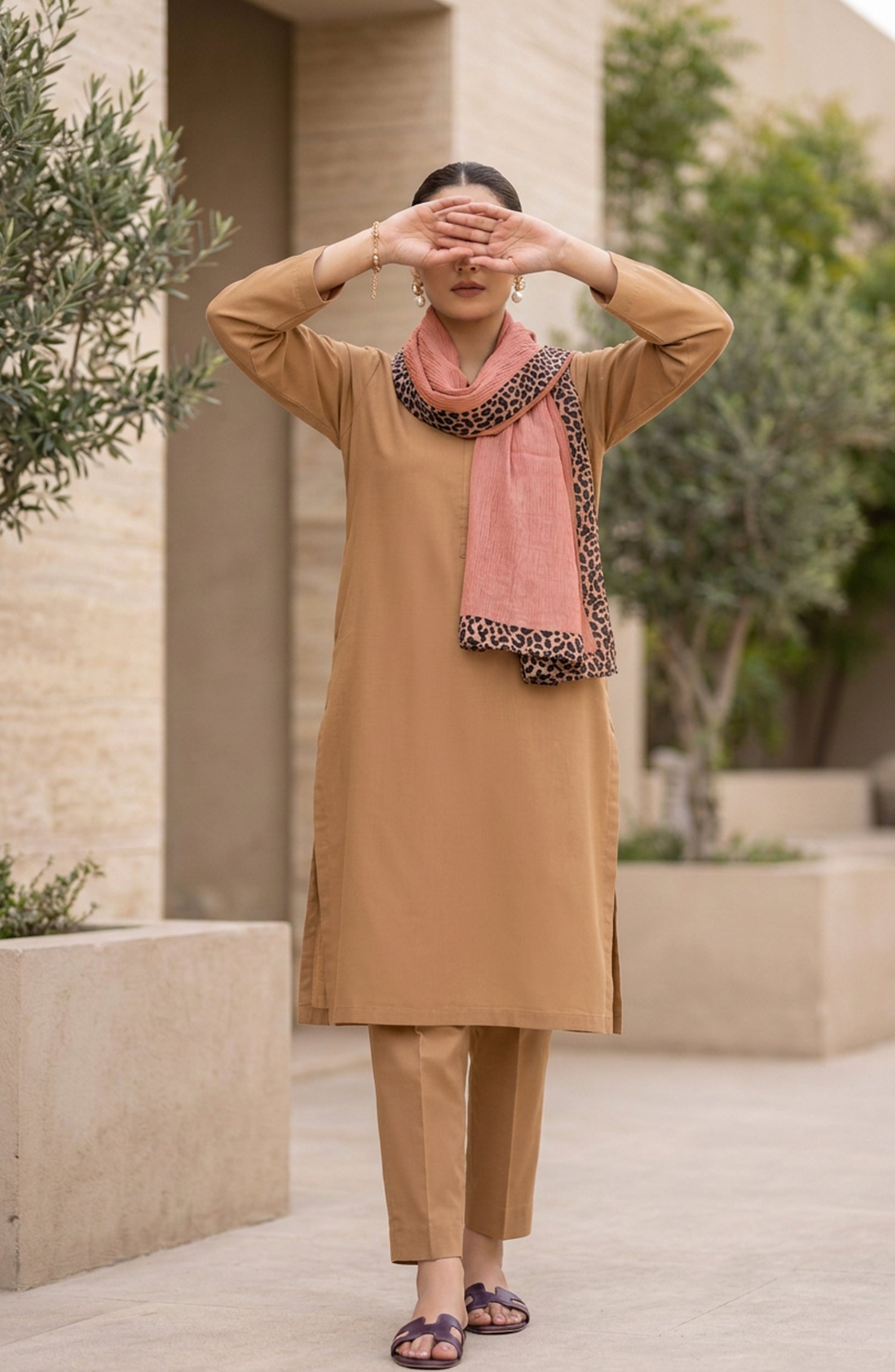 Amna Khadija Cheetah-Print Chiffon Stole - AKW-20 - AM26STL - Peach - Winter Collection