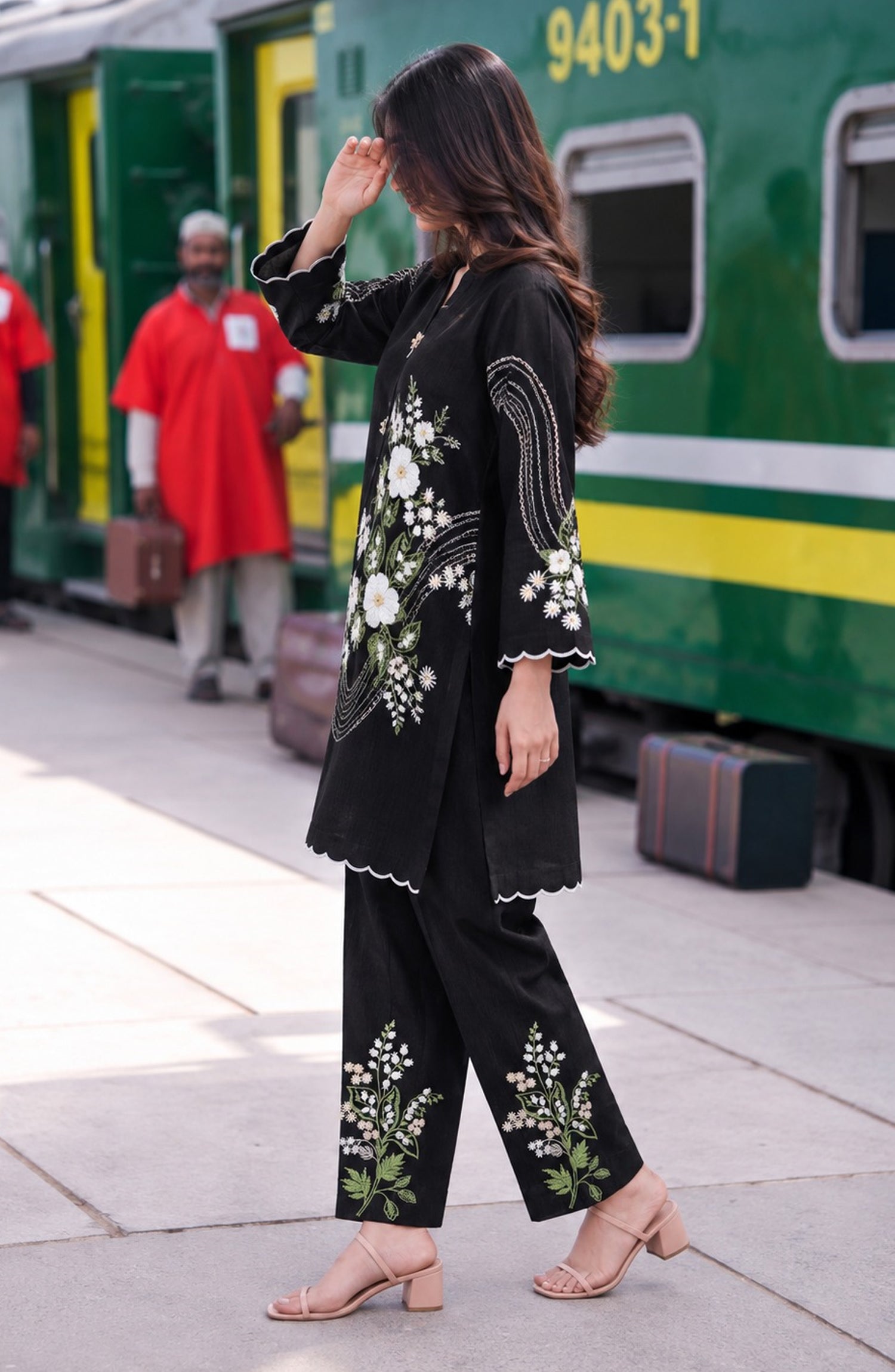 Amna Khadija Embroidered Khaddar Stitched 2 Piece Co-ord Sets - AKPF-01 - AM26AKPF - Black - Winter Collection