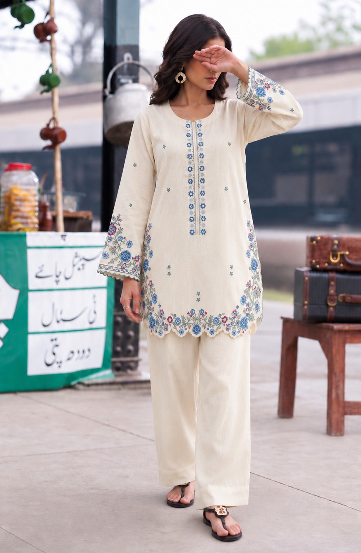 Amna Khadija Embroidered Khaddar Stitched 2 Piece Co-ord Sets - AKPF-07 - AM26AKPF - Off White - Winter Collection