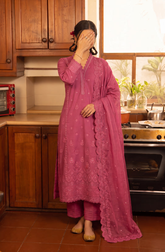 Amna Khadija Noor-e-Nawab Lucknowi Embroidered Cotton Stitched 3 Piece Suit - AKNNL-02 - AM26LKH - Pink - Winter Collection