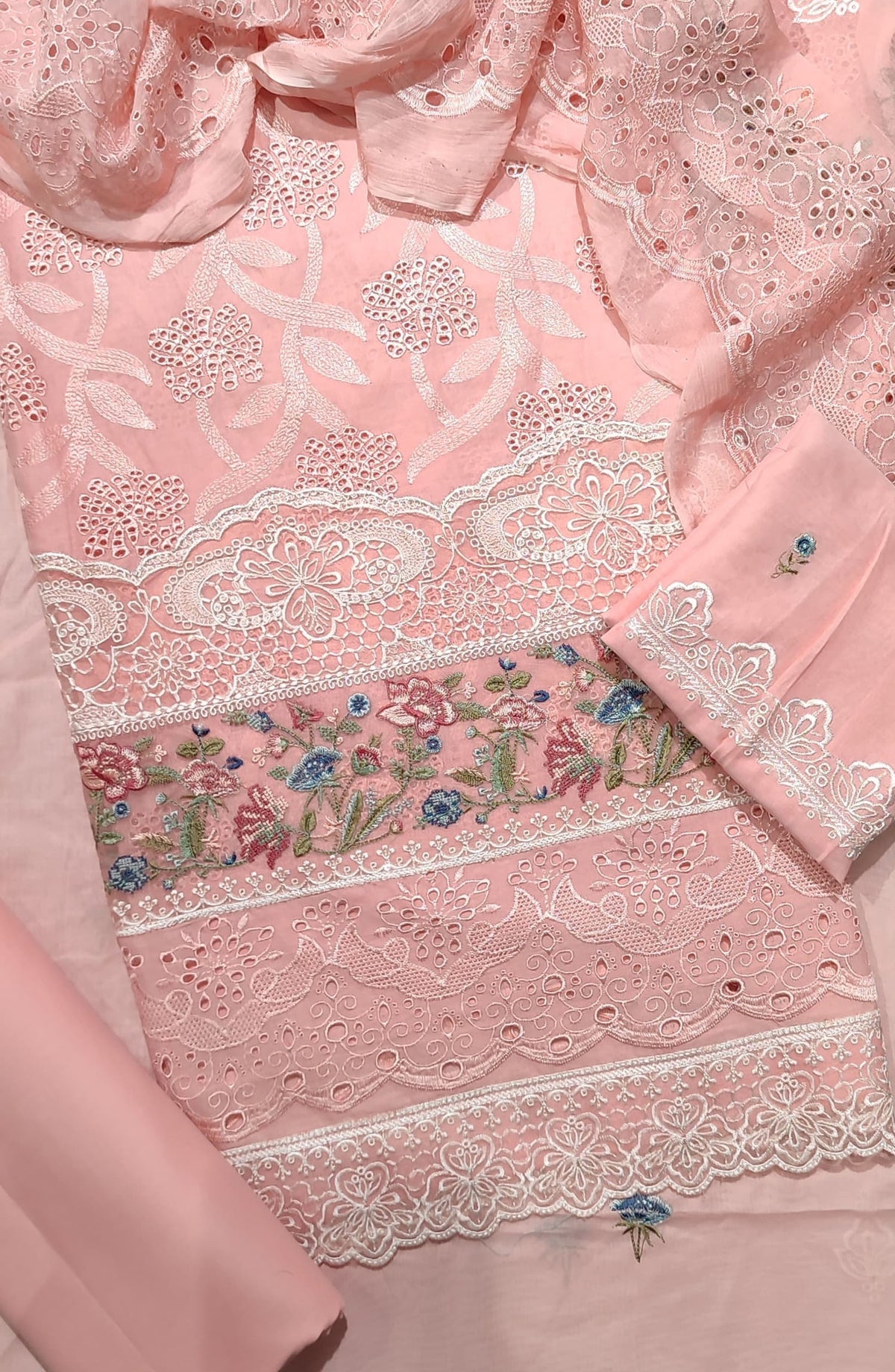 Amna Khadija Exclusive Chikankari Embroidered Lawn Unstitched 3 Piece Suit with Chiffon Chikankari Embroidered Dupatta - Design-06 - AM25CHK - Pink - Summer Collection