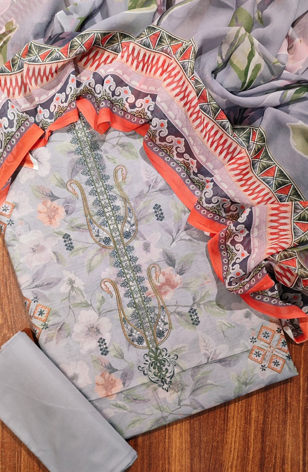 Amna Khadija Digital Print and Embroidered Slub Lawn Unstitched 3 Piece Suit - Design-07 - AM25SLU - Grey - Summer Collection