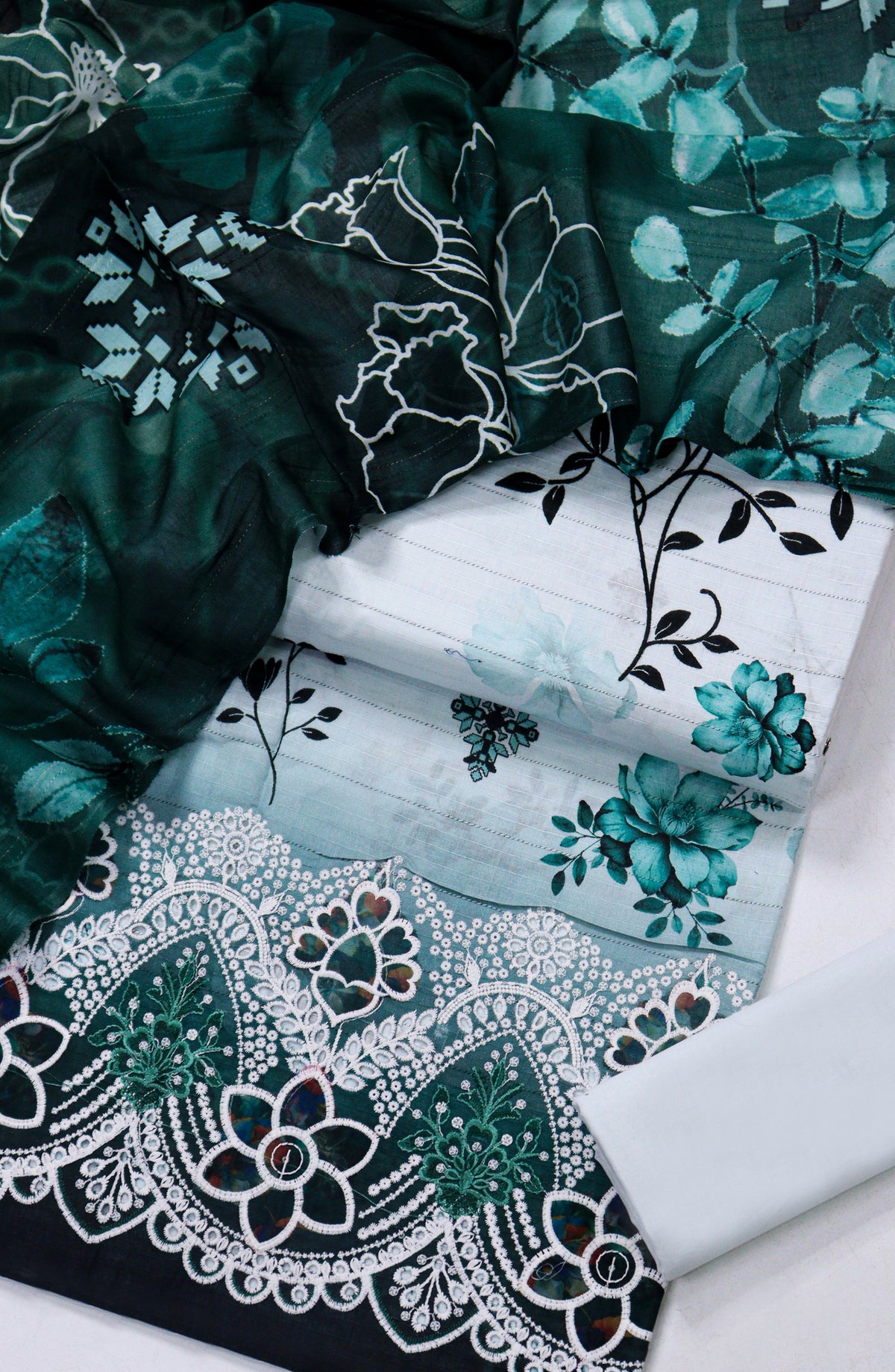 Amna Khadija Fancy Chikankari Lawn Unstitched 3 Piece Suit - D-04 - AM26FNC - Green - Summer Collection