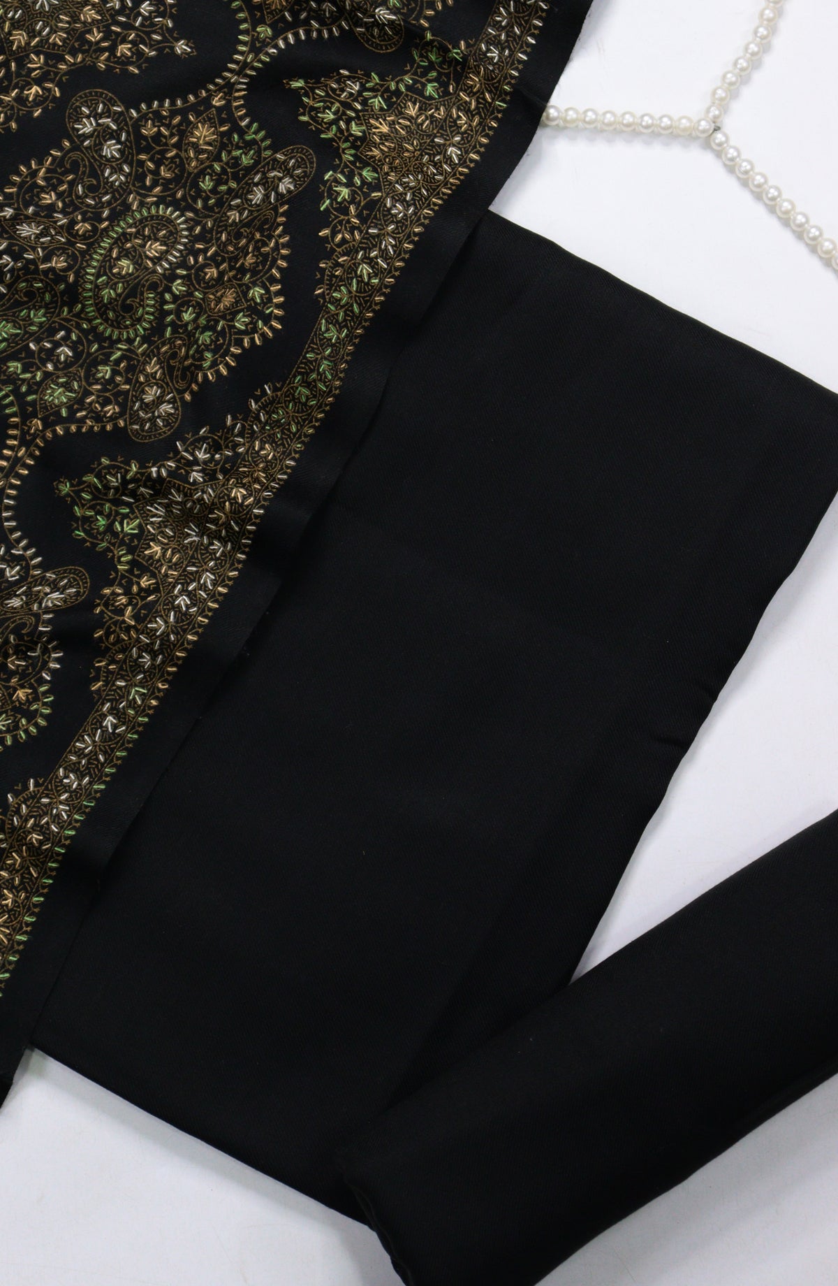 Amna Khadija Dhanak Kashmiri Wool Unstitched 3 Piece Suit - Design-11 - AM25KMW2153850 - Black - Winter Collection