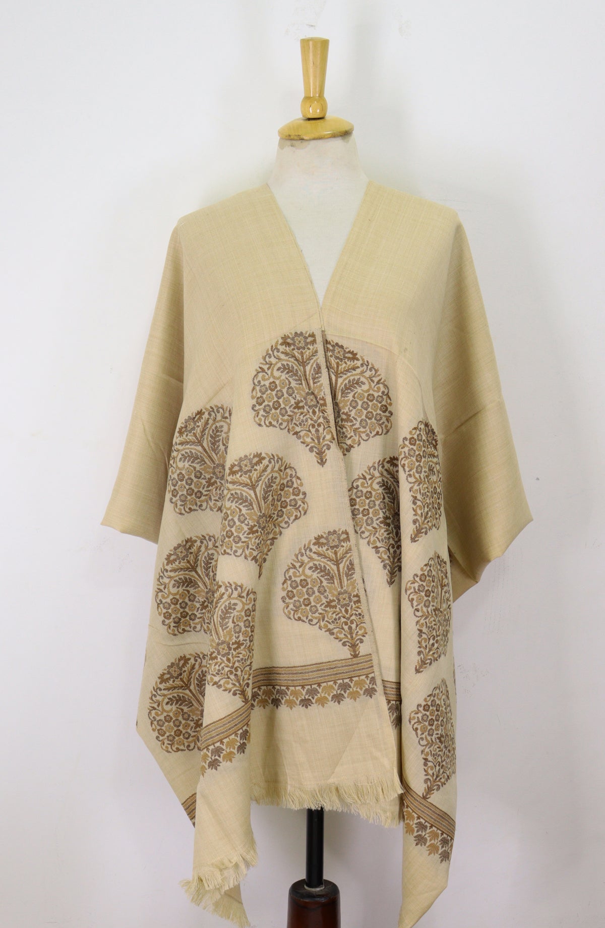Amna Khadija Premium Wool Shawl - D-03 - 9601490 - AM25SHWL - Fawn - Winter Collection