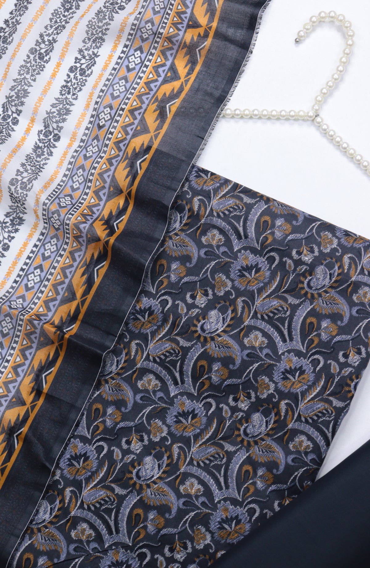 Amna Khadija Printed Cotton Unstitched 3 Piece Suit - Design-04 - AM25MIDC - Blue - Mid Summer Collection