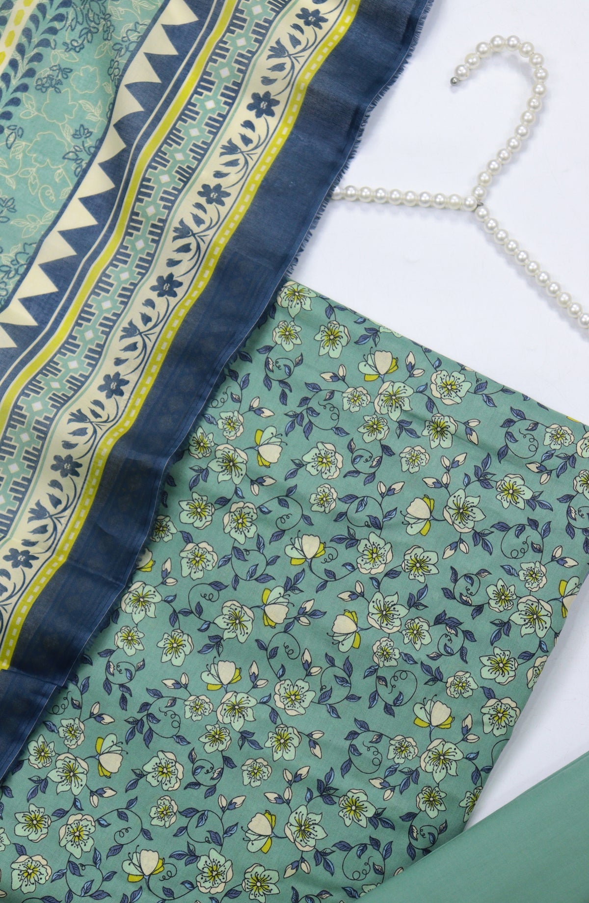 Amna Khadija Printed Cotton Unstitched 3 Piece Suit - Design-B-04 - AM25MIDC - Green - Mid Summer Collection