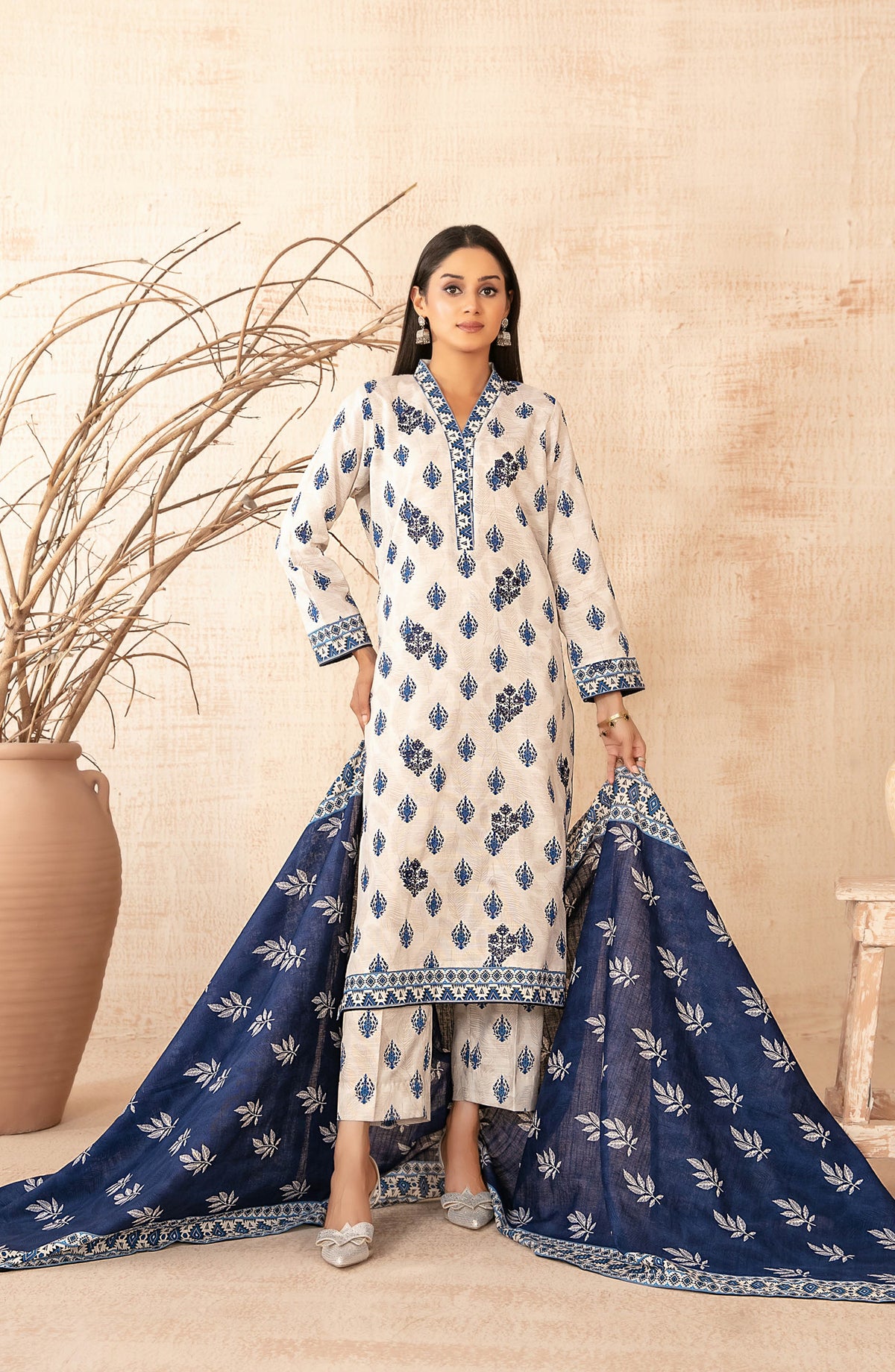 Areeka by Tawakkal Fabrics Embroidered Khaddar Unstitched 3 Piece Suit - D-5292 - TF25AKA - Cream - Winter Collection
