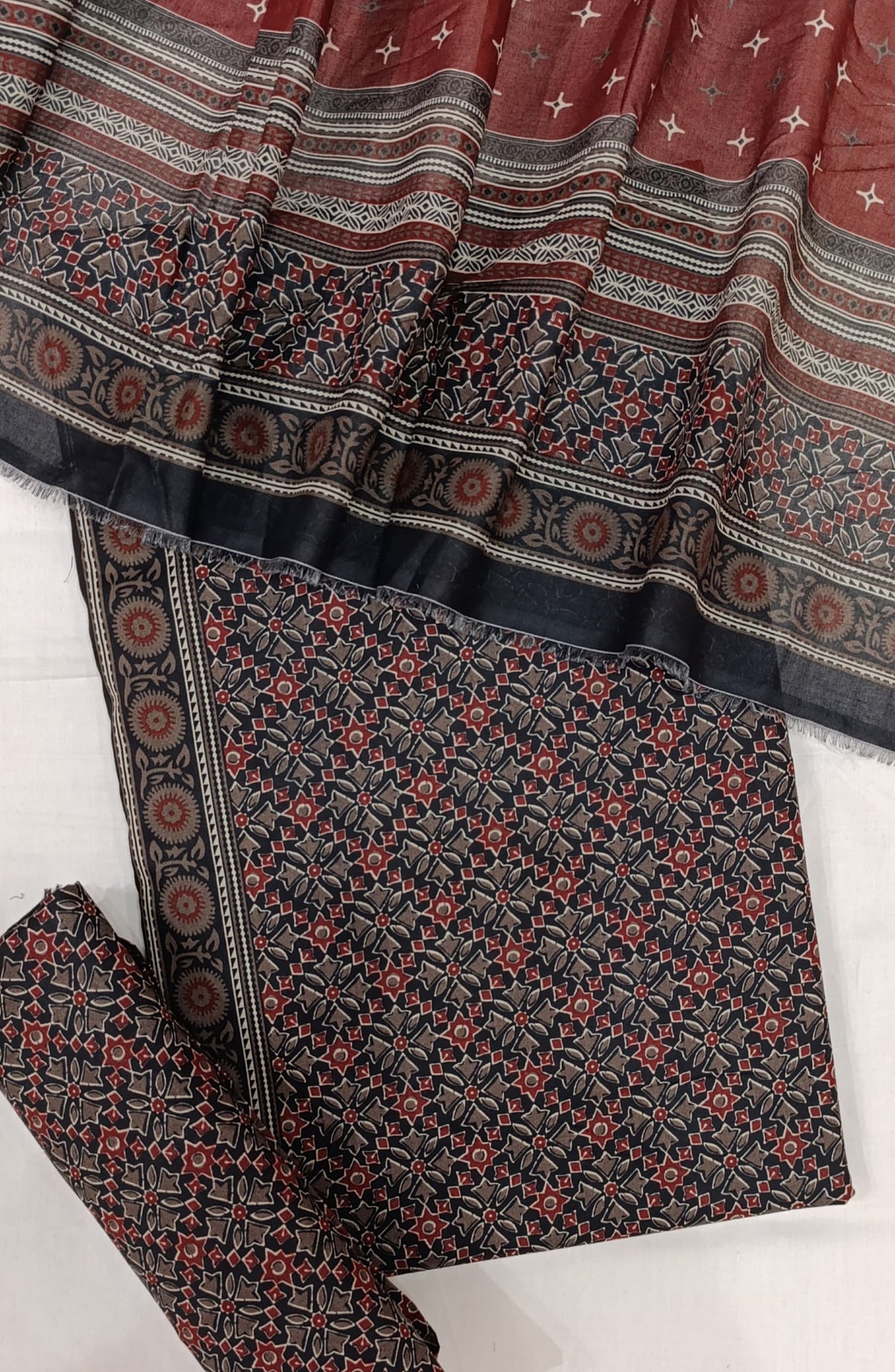 Bin Saeed Digital Printed Cotton Cambric Unstitched 3 Piece Suit - Design-30 - BS25DCC - Black - Summer Collection