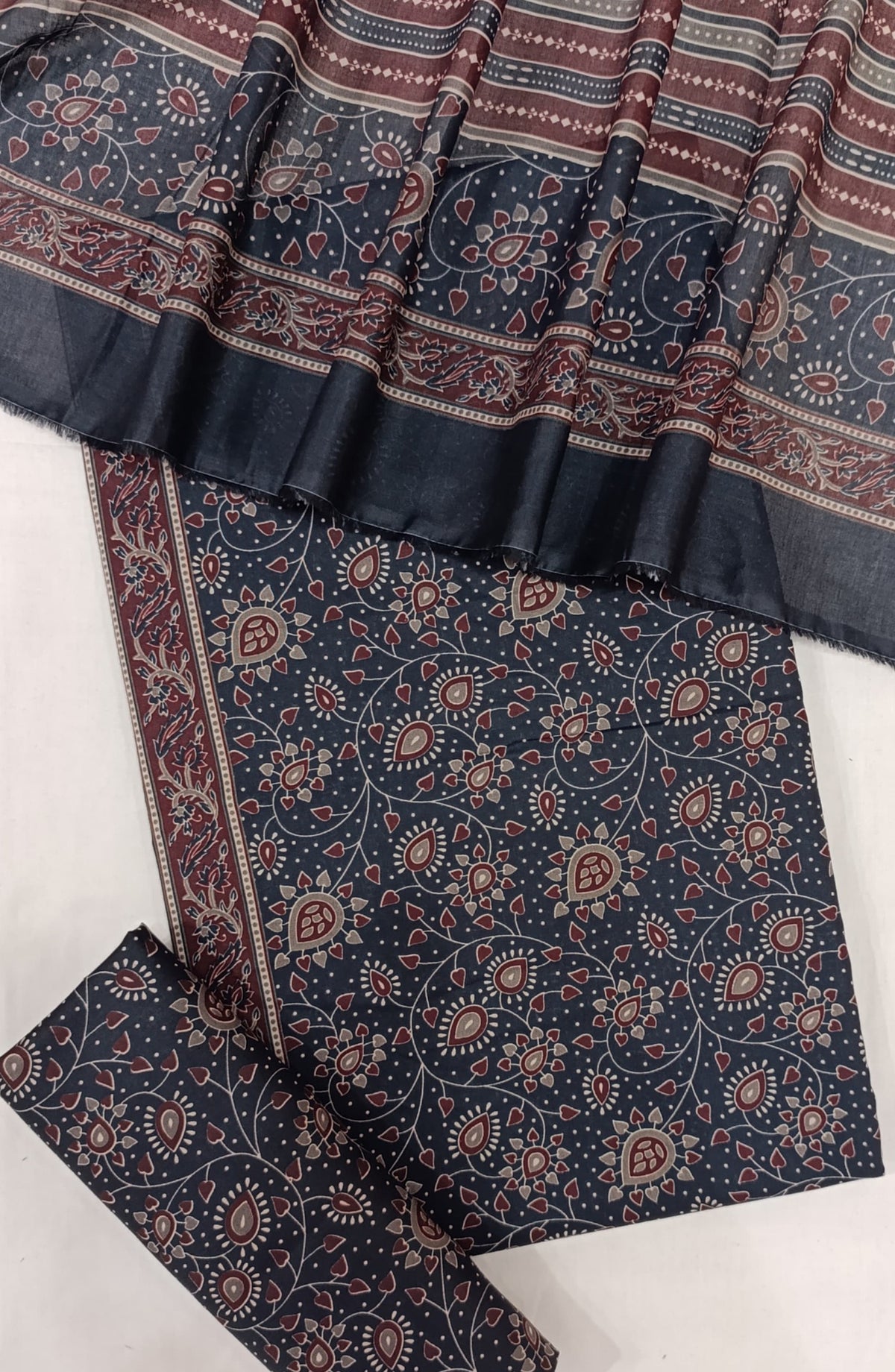 Bin Saeed Digital Printed Cotton Cambric Unstitched 3 Piece Suit - Design-20 - BS25DCC - Dark Blue - Summer Collection