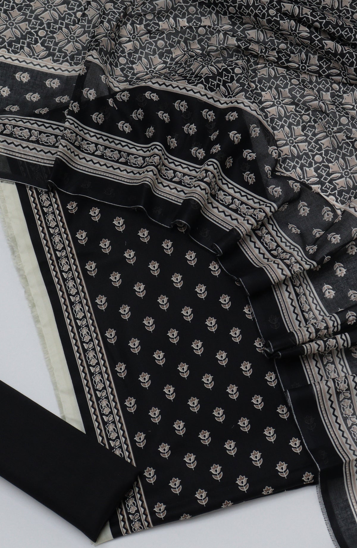 Bin Saeed Printed Cotton Unstitched 3 Piece Suit - D-13 - BS26FTH - Black - Summer Collection