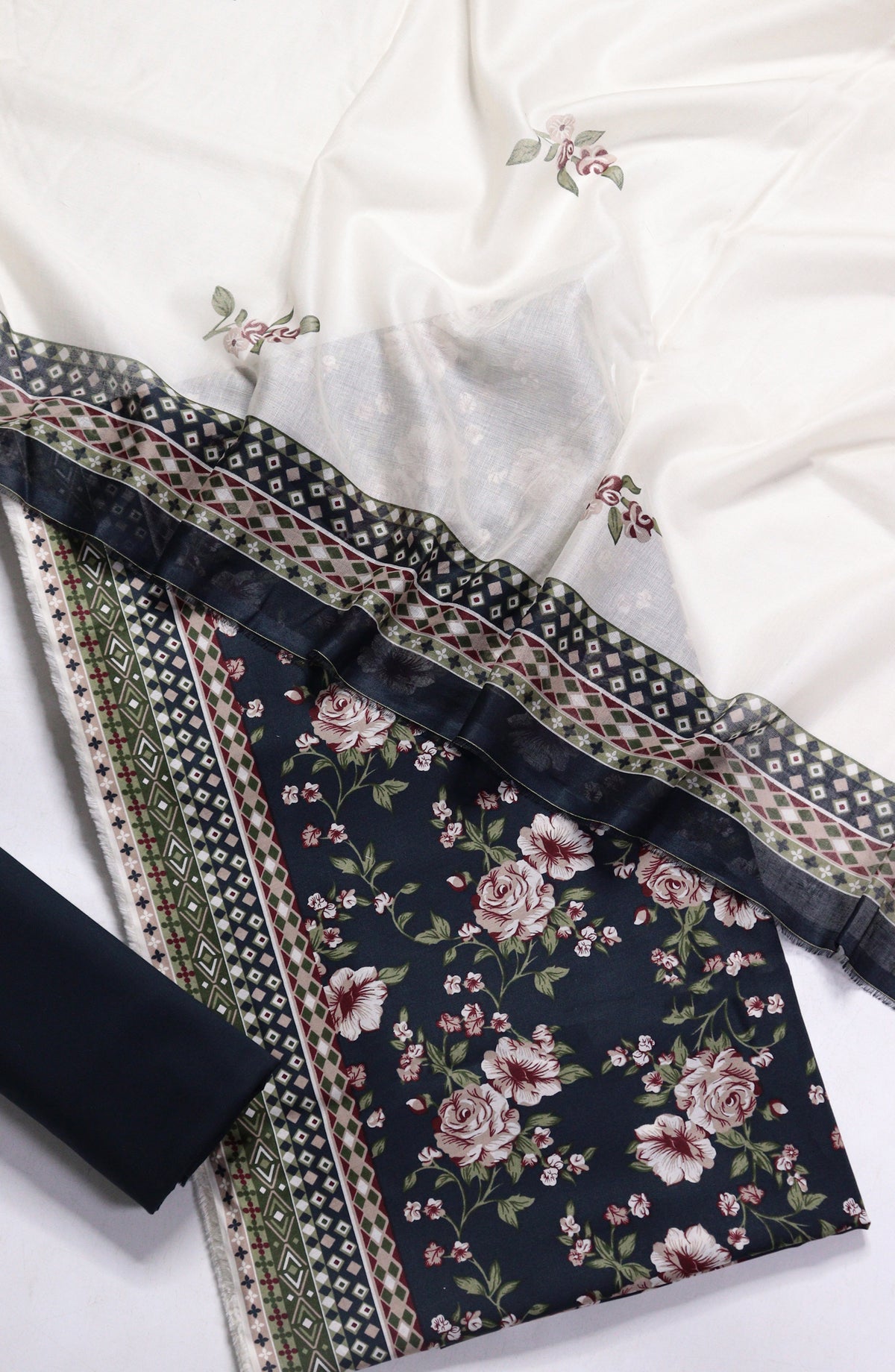 Bin Saeed Printed Lawn Unstitched 3 Piece Suit - Design-16 - BS26PR - Black - Summer Collection