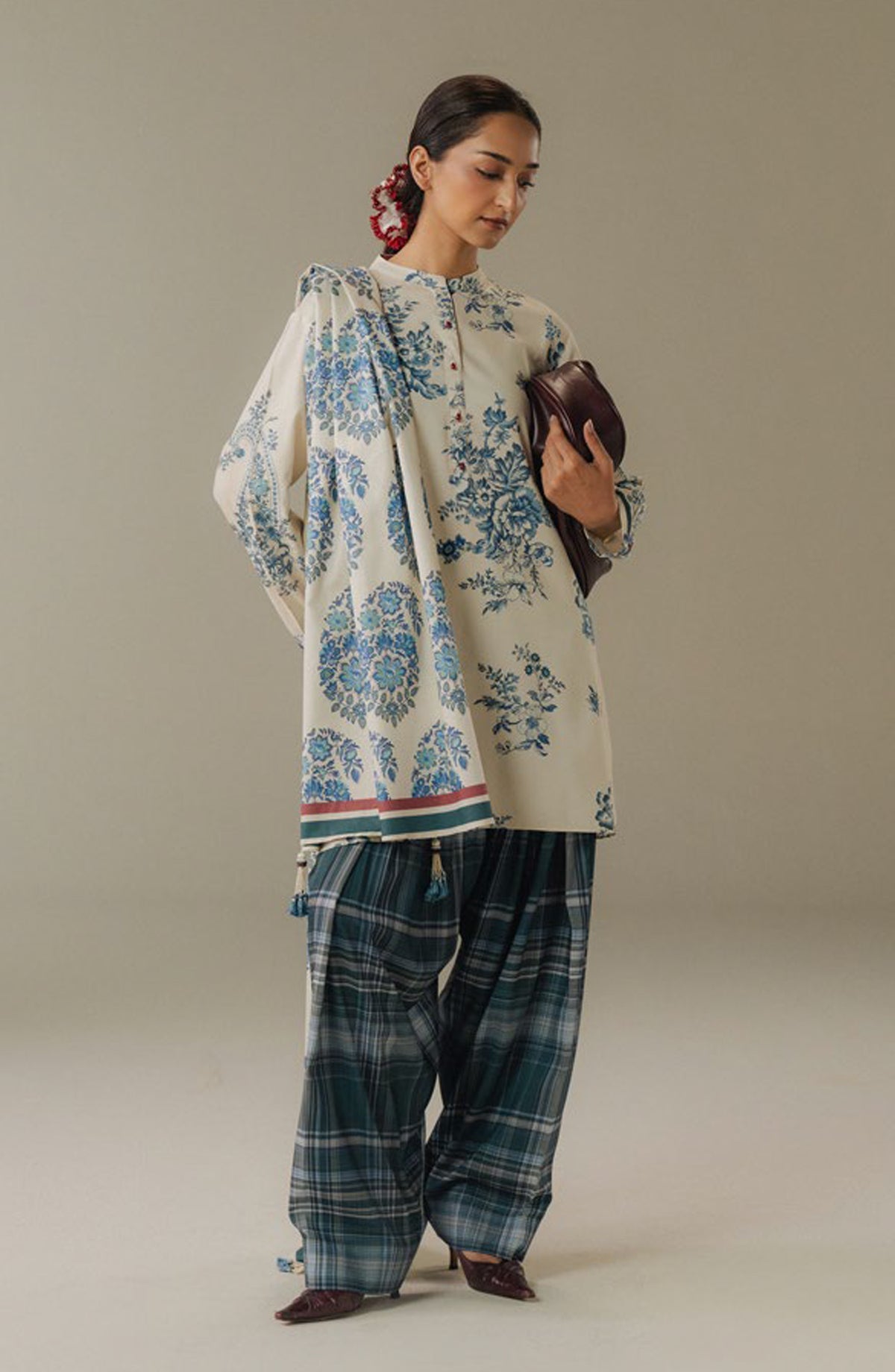 Coco by Zara Shahjahan Digital Printed Linen Unstitched 3 Piece Suit - Hushed Ember-6A - ZS25PND - Off White - Winter Collection